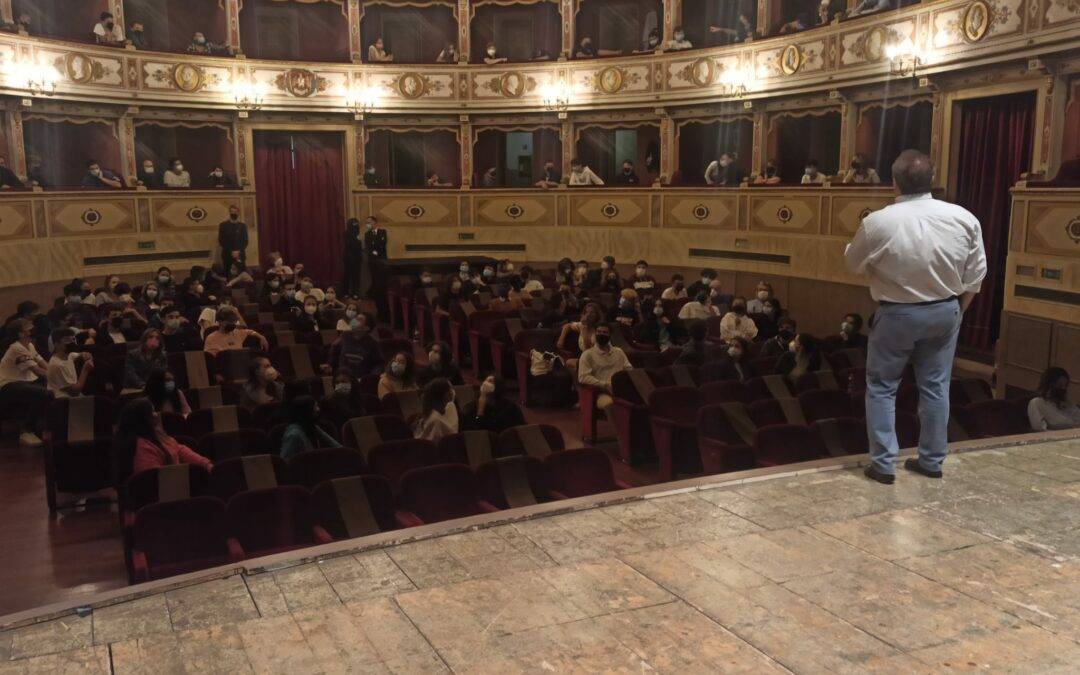 ivano zoppi assemblea con ragazzi